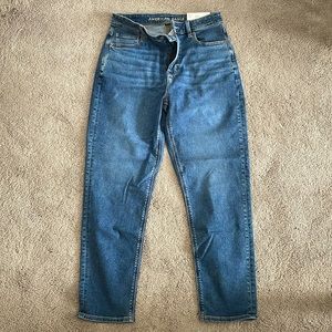 American Eagle Mom Jean